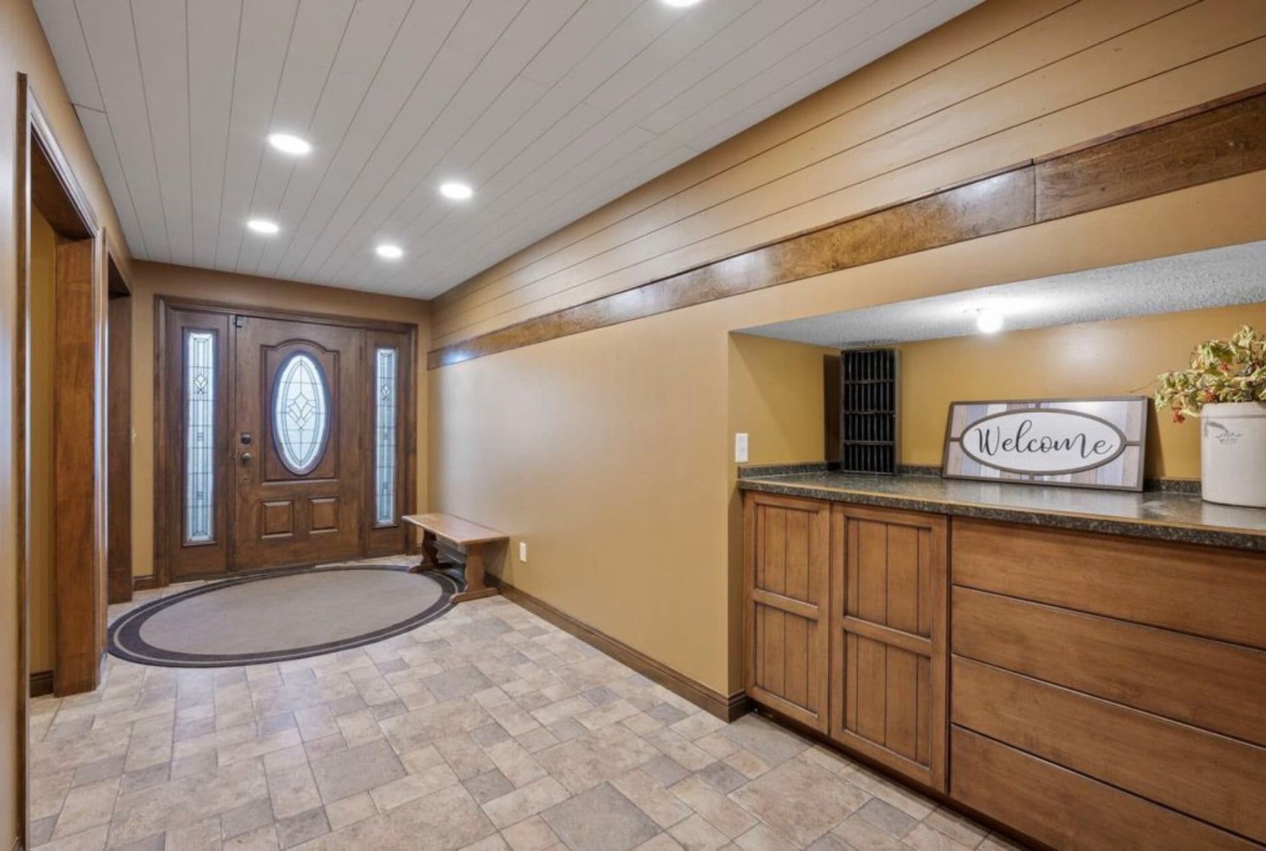 Gallery photos for Entryway Makeover in Zimmerman: Image #1