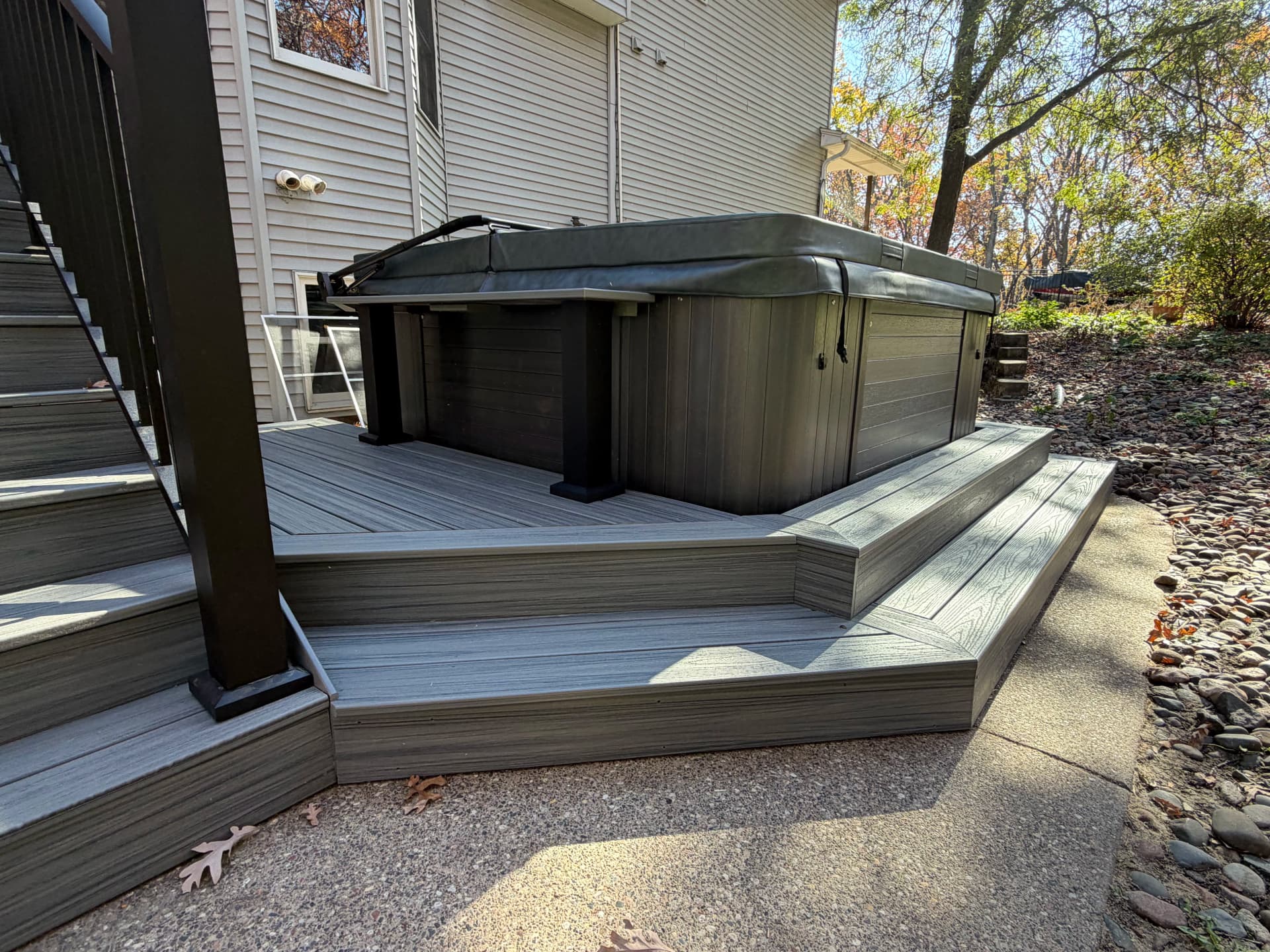 Gallery photos for Composite Deck and Stair Builds Done Right: Image #2